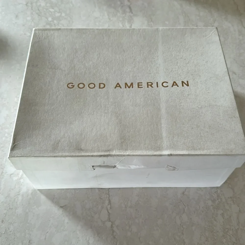NEW NIB Good American Green Terry Slip-on Kitten Heel Sandal Size 9